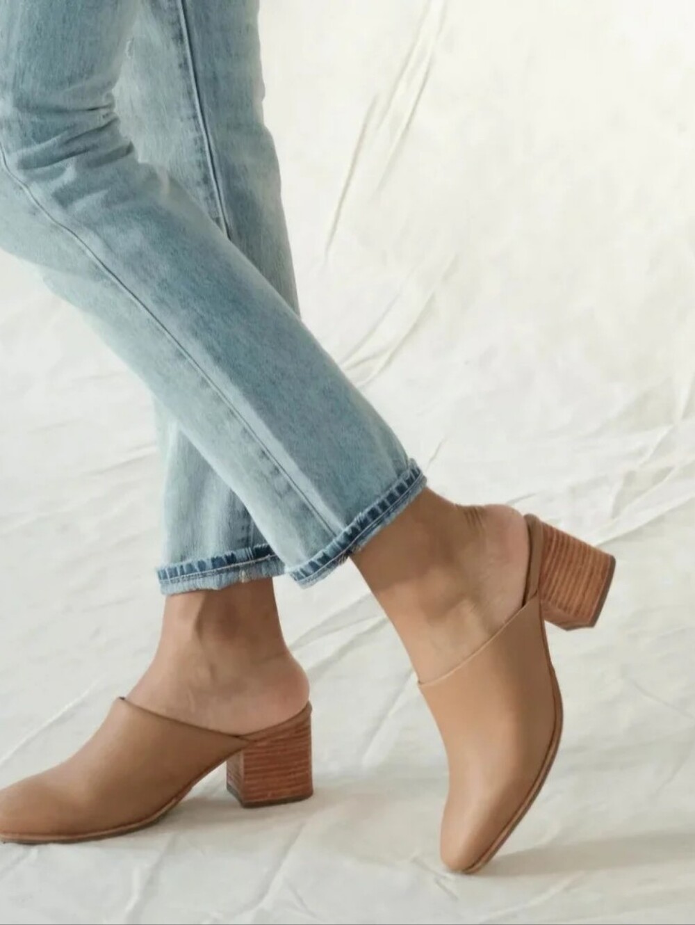 Nisolo All-Day Heeled Mule in Almond Size 7.5
